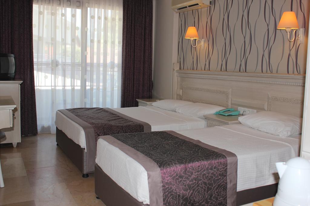 Bonjour Hotel Мармарис Номер фото