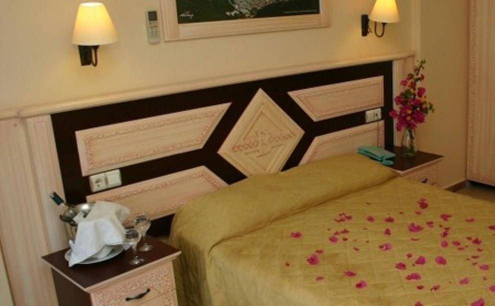 Bonjour Hotel Мармарис Номер фото